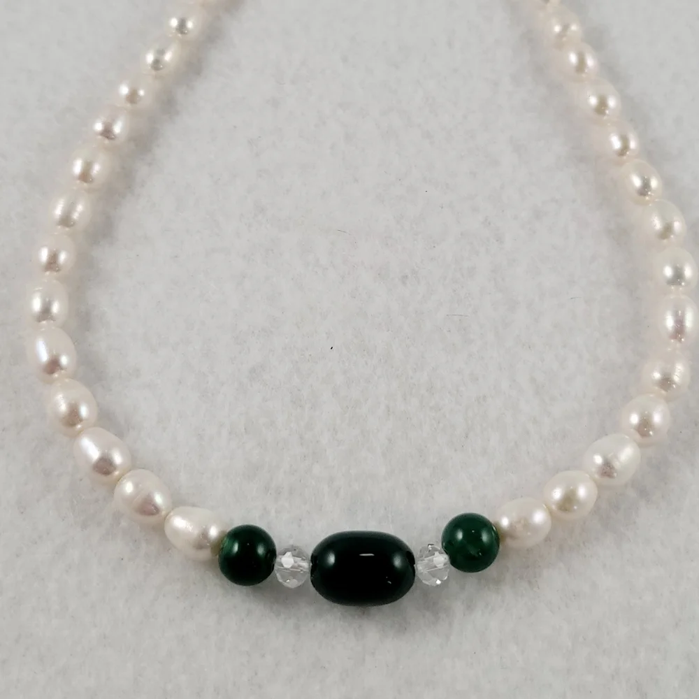 REAL Pearl and Green Agate Necklace - Picture 14 of 15